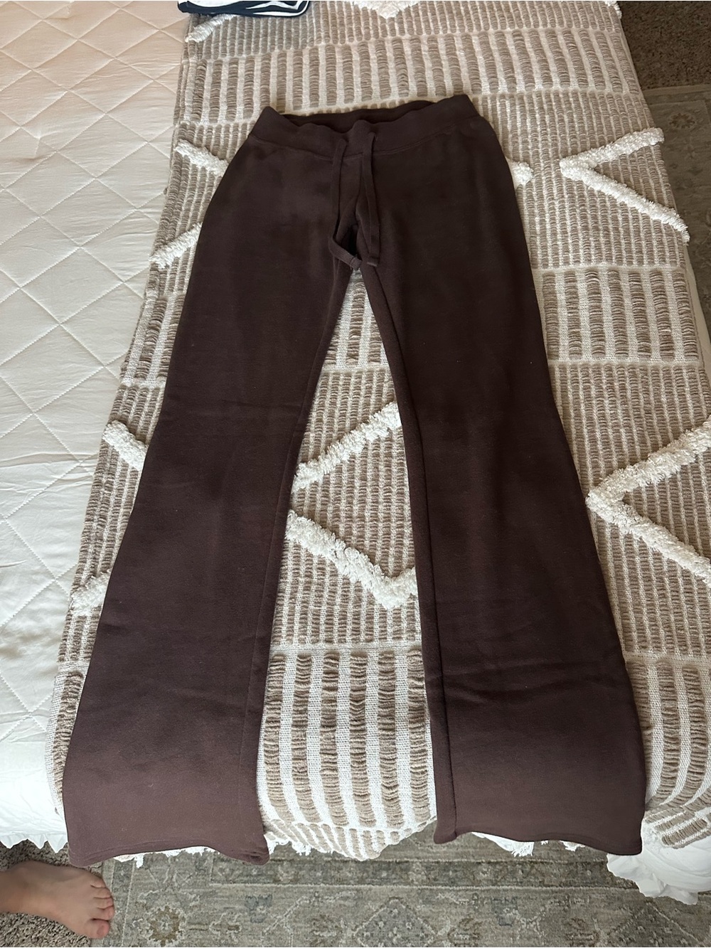 Hollister Woman’s Brown Drawstring Sweatpants